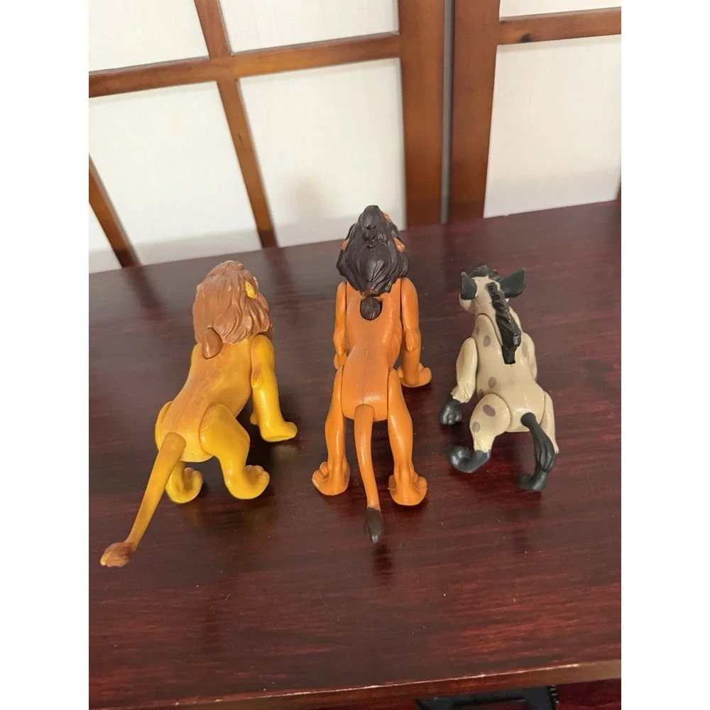 Lion King Mufasa Scar Hyena Fight Scene Moveable Attack Figures Lot Of 3